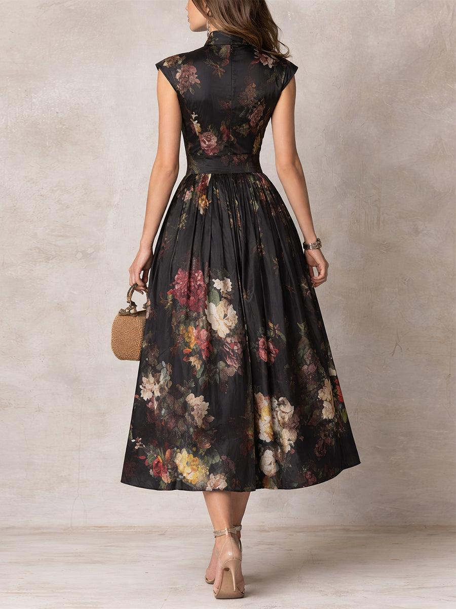 Violetta - Vestito midi nero in raso plissé con motivo floreale e colletto con foro a forma di chiave